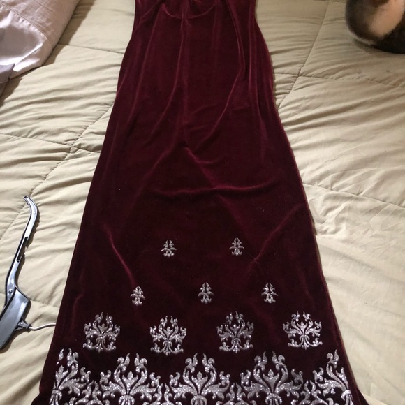 Joanna Design  Velvety Stretch Fabric Sparkling Embellishments Maxi Evening Wear - Picture 4 of 12